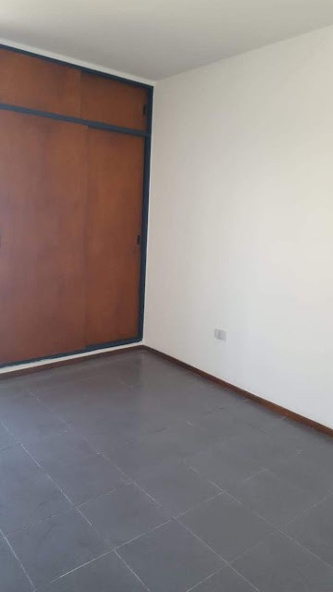 Retasado Departamento 1 dormitorio c/Renta en Alto Alberdi U$S42.000. — foto 10