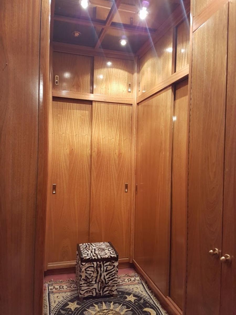 Venta Departamento de categoría 3 dormitorios escritorio cochera z/Peatonal en Centro U$S370.000. — foto 9