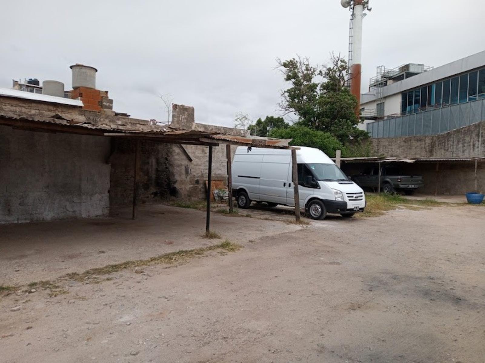 Retasado Venta Apto para Construir en Altura Lotes 30/02 y 31 638,70m2 a mtrs de Av. Sabattini z/Edificio Movistar en Barrio Rivadavia U$S85.000. — foto 4