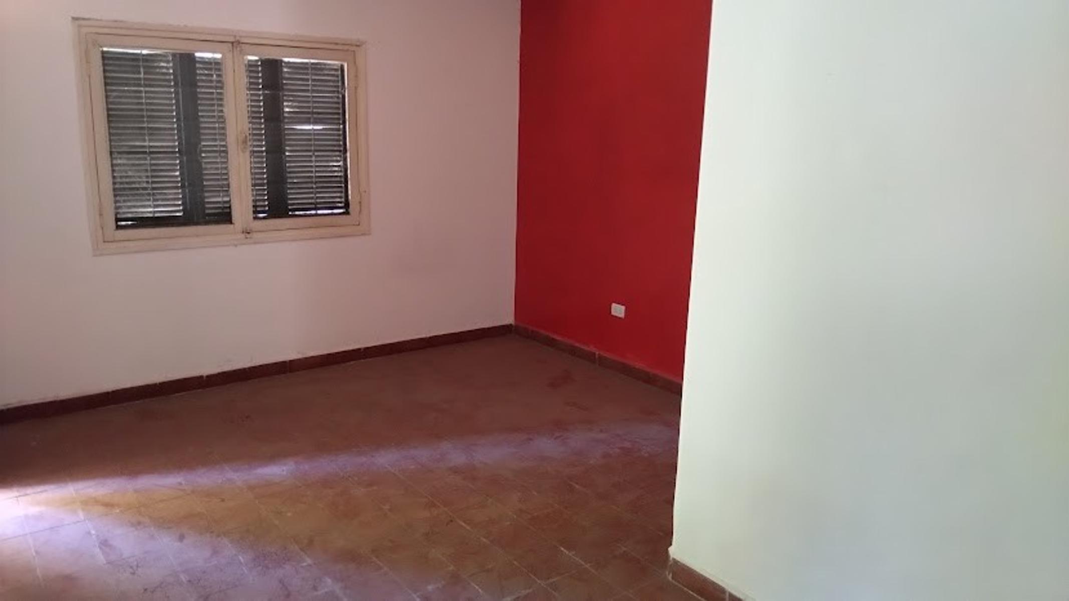 Retasado Venta Casa a Reciclar 2 dormitorios Escritura z/Plazoleta Las Barrancas de Colinas en Colinas de Vélez Sarsfield U$S55.000. — foto 8