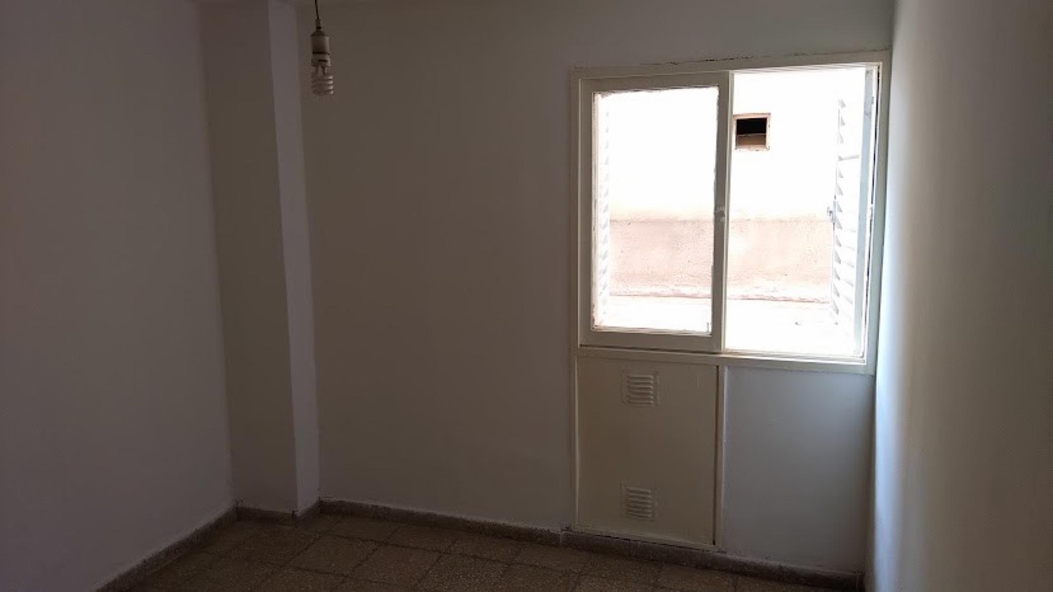 Venta a Reciclar Departamento 2 dormitorios z/Colegios Privados Escritura en Alberdi U$S55.000. — foto 6