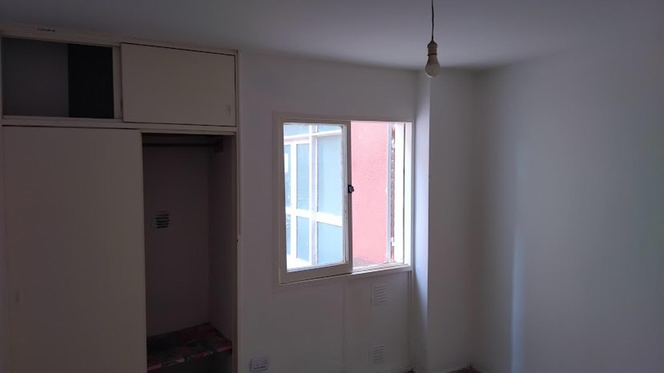 Venta a Reciclar Departamento 2 dormitorios z/Colegios Privados Escritura en Alberdi U$S55.000. — foto 8