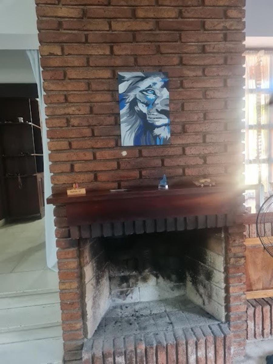 Venta Casa 3 dormitorios 2 patios asador cochera + depto independiente en La Cumbre U$S130.000. — foto 5