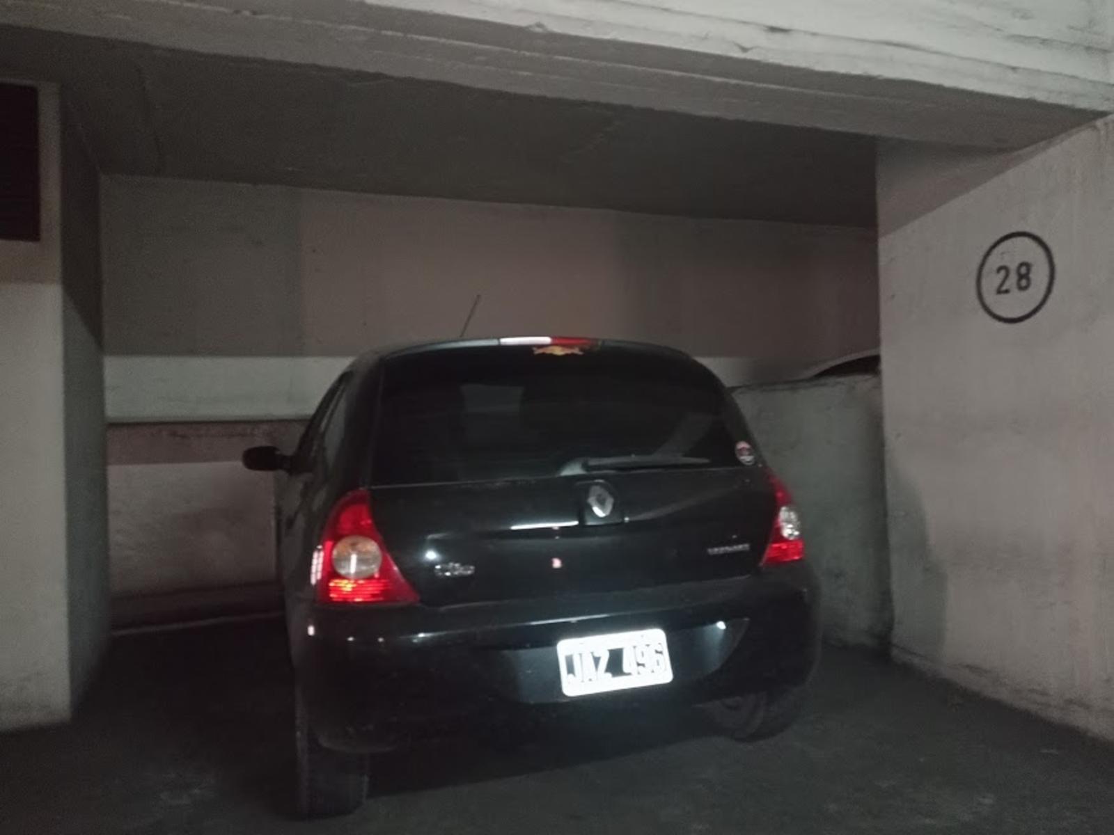 Retasado Venta Oportunidad Cochera Escritura z/Tribunales I en Centro U$S9.000. — foto 3
