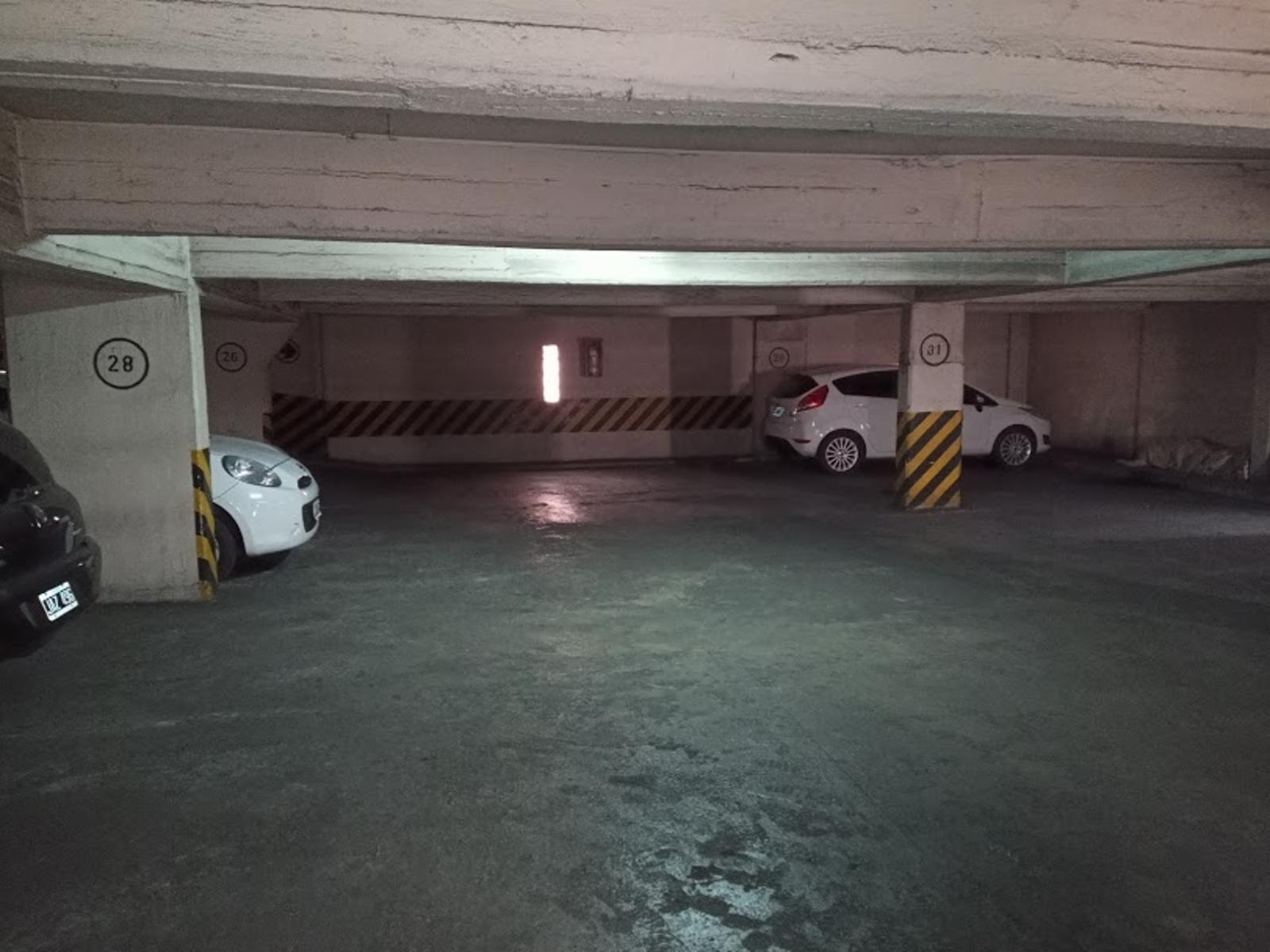Retasado Venta Oportunidad Cochera Escritura z/Tribunales I en Centro U$S7.000. — foto 2