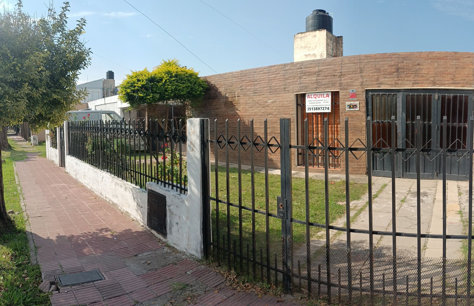 Alquiler Casa 4 dormitorios garage doble en Parque República. - 27