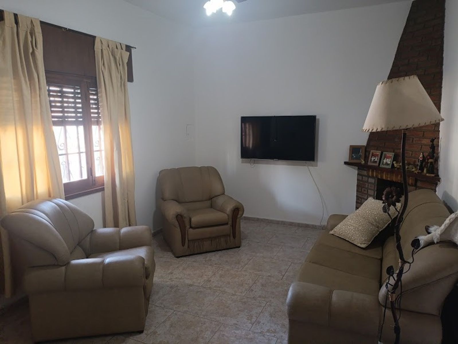 Venta Casa 2 dormitorios + Depto 2 dormitorios patio garageEscrituraenAltamira U$S75.000. — foto 4