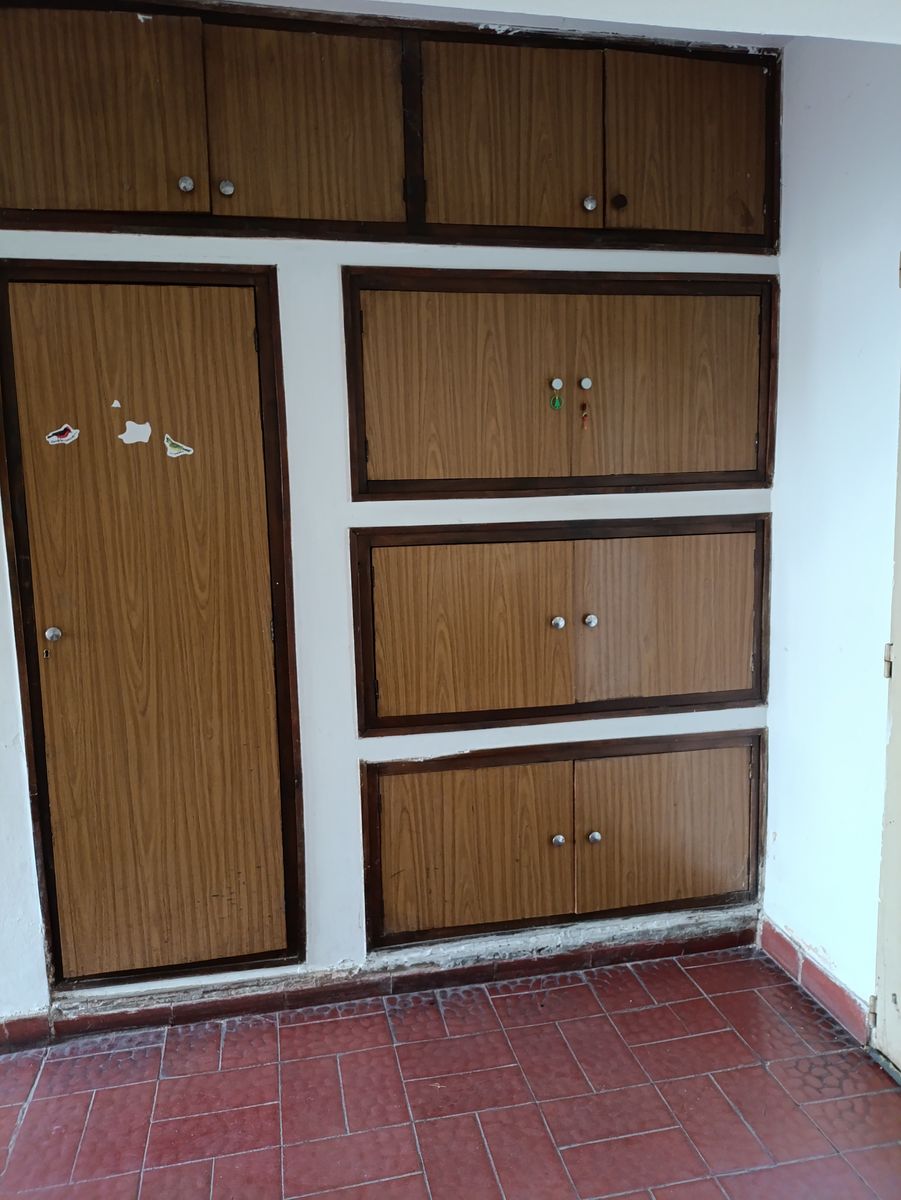 Venta a Reciclar Casa 4 dormitorios garagepatioz/PlazoletaLosJubiladosen Alta Córdoba U$S70.000. — foto 7
