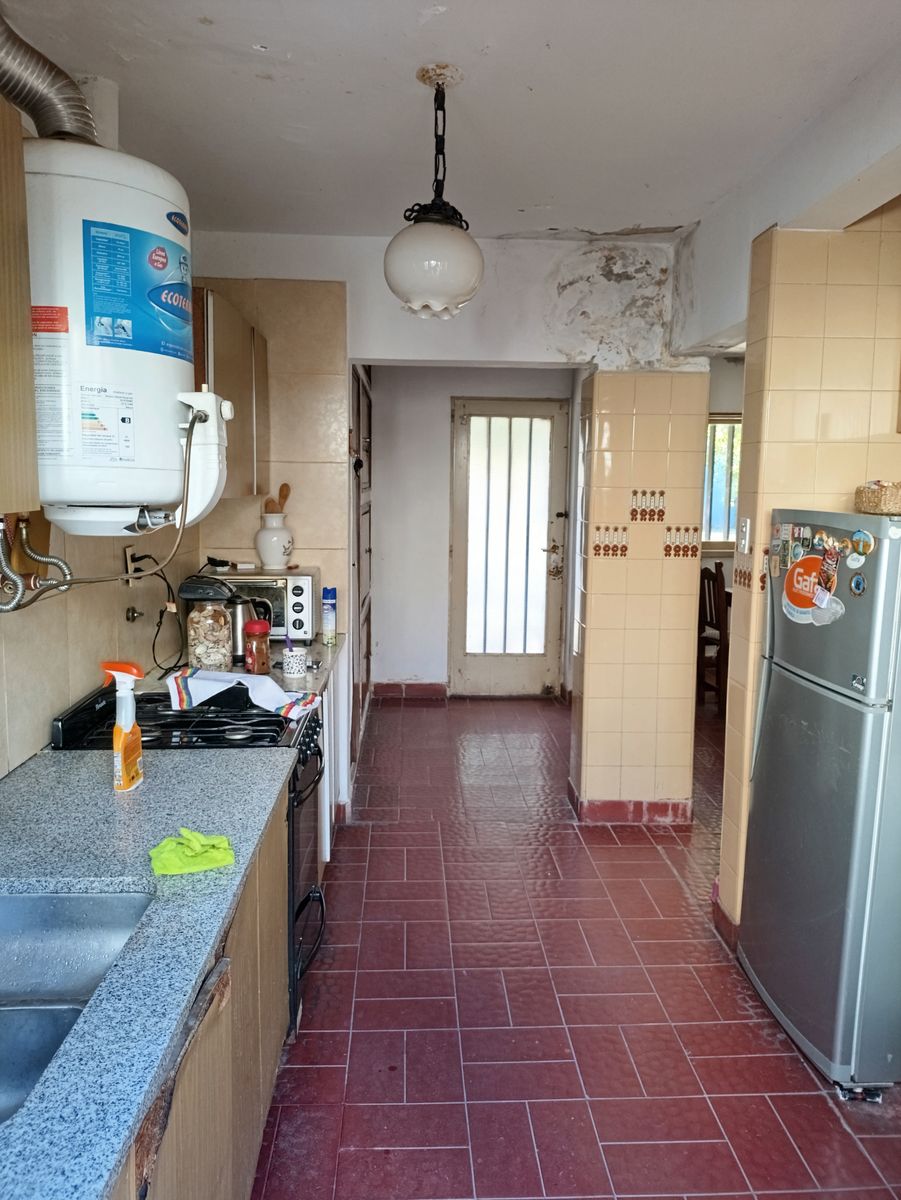 Venta a Reciclar Casa 4 dormitorios garagepatioz/PlazoletaLosJubiladosen Alta Córdoba U$S70.000. — foto 12