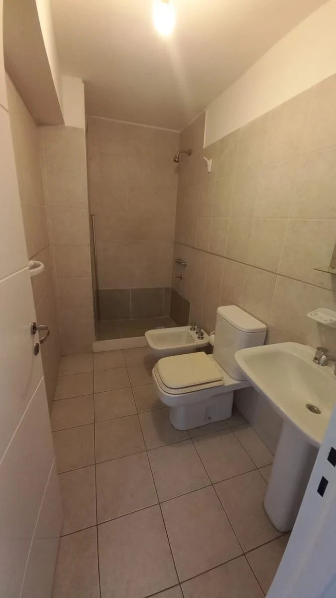 Alquiler Departamento 1 dormitorio balcón en Guemes. - 7