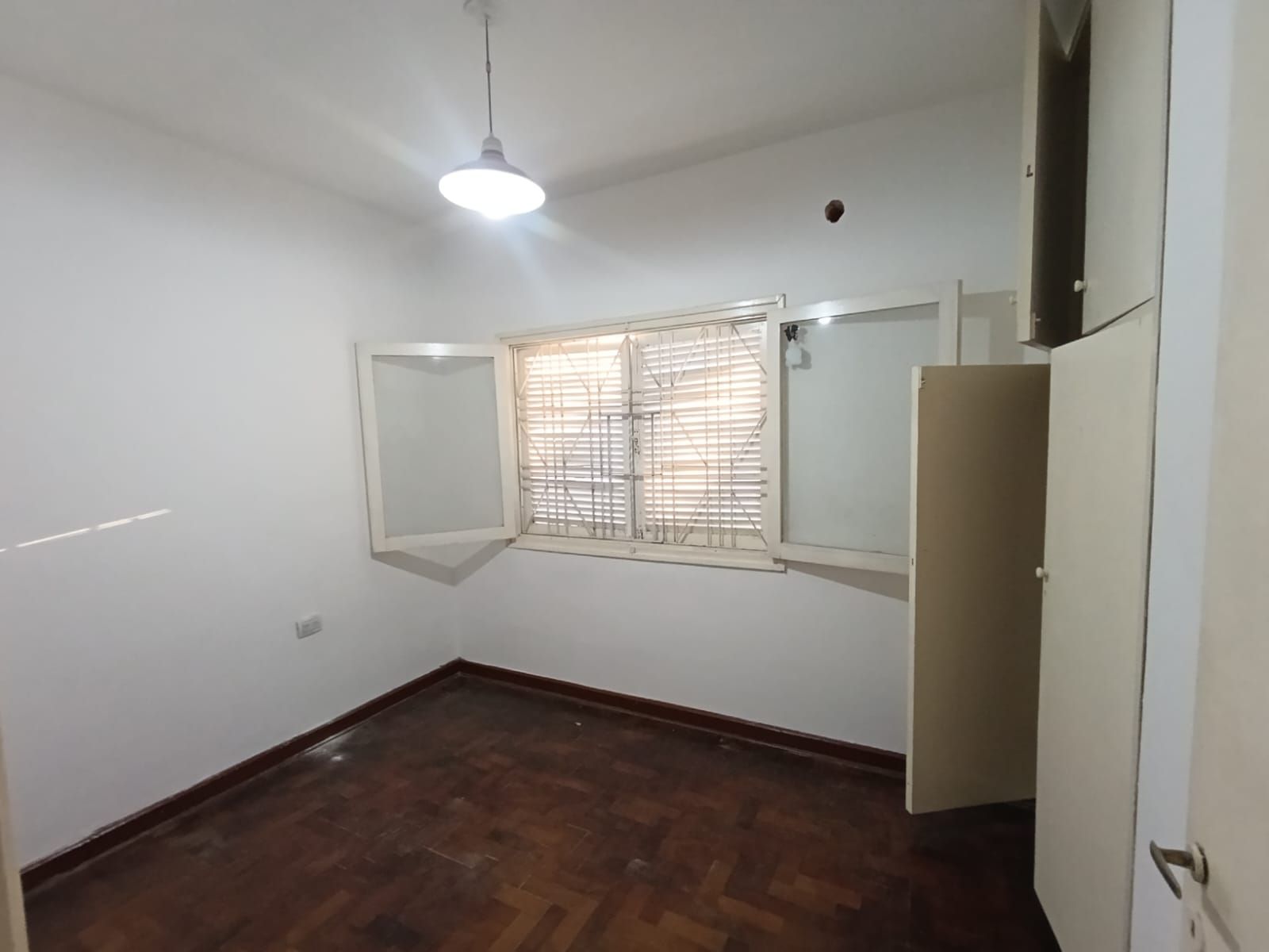 Alquiler Casa 3 dormitorios patio cochera en Colinas de Vélez Sarsfield. — foto 10