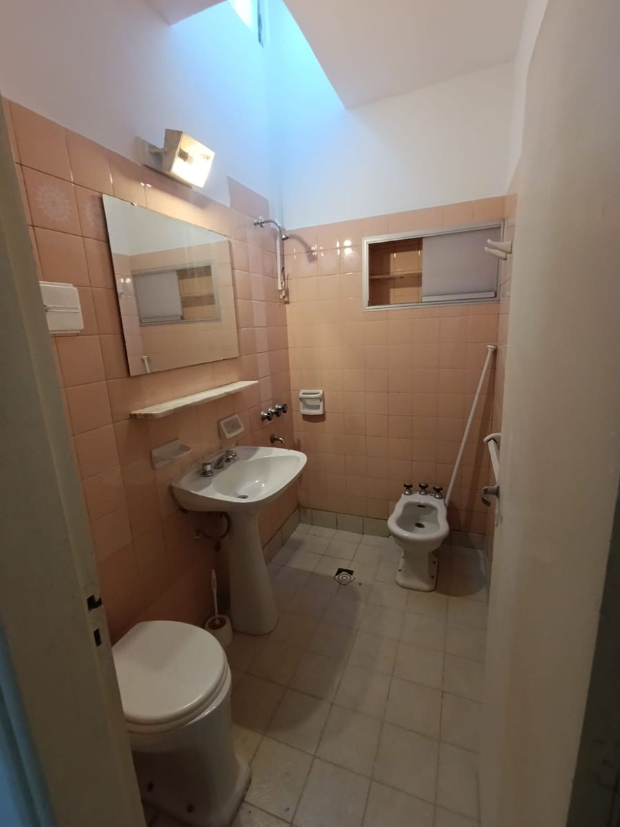Alquiler Casa 3 dormitorios patio cochera en Colinas de Vélez Sarsfield. — foto 11