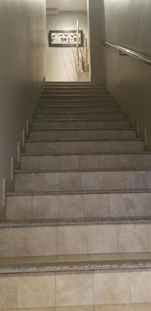 Excelente ubicación. Impecable 3 ambientes, sin expensas — foto 3