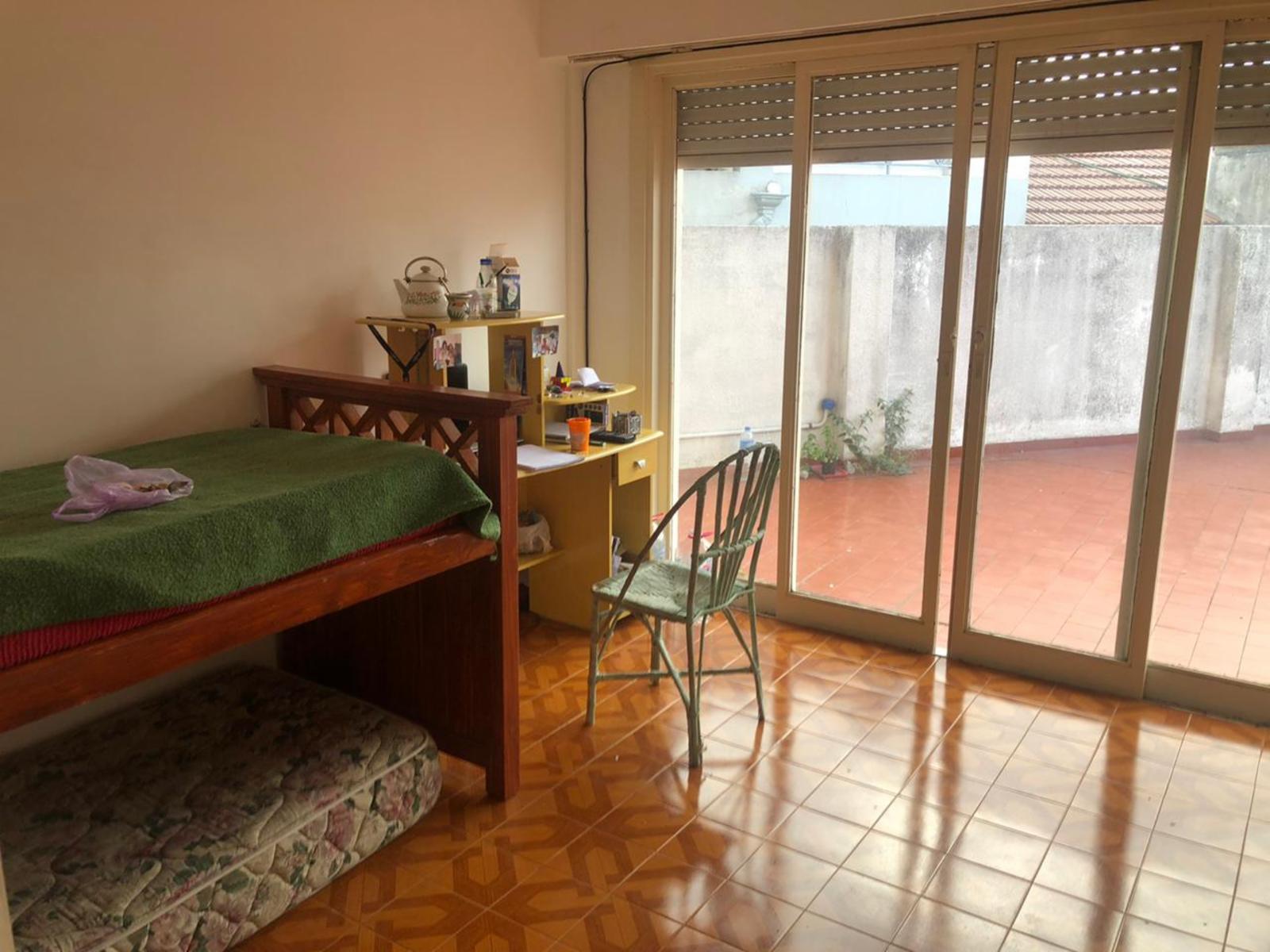 Excelente depto 3 amb con doble patio — foto 9