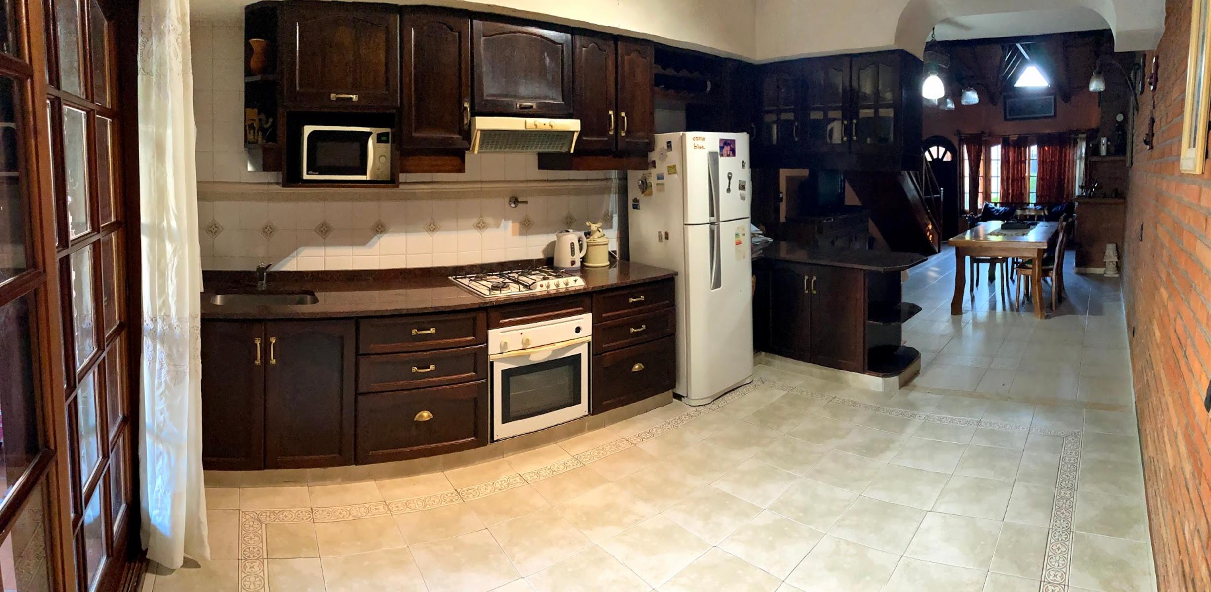 Hermoso Chalet 4 amb con parque, pileta y amplia cochera pasante — foto 8