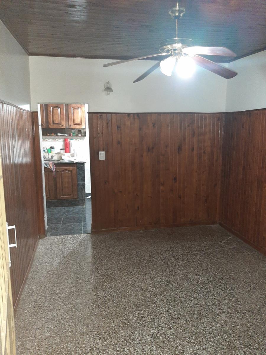 Casa 4 amb en gran lote con cochera y amplio fondo — foto 4