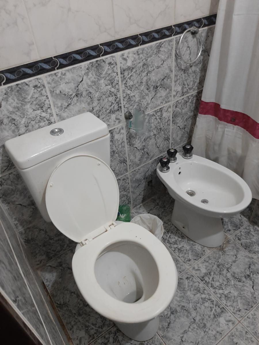 Casa 4 amb en gran lote con cochera y amplio fondo — foto 5