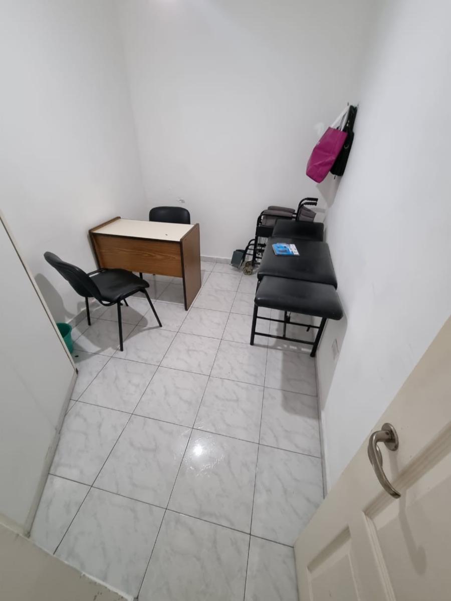 Inmejorable ubicación Consultorios mas departamento — foto 5