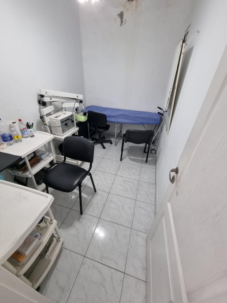 Inmejorable ubicación Consultorios mas departamento — foto 6