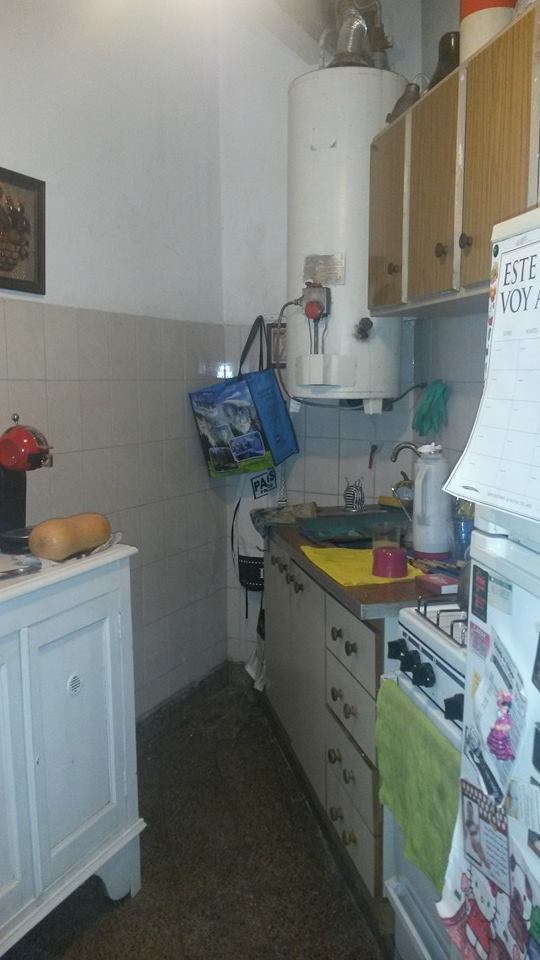 Pleno centro Haedo, depto 2 amb. amplios y luminoso primer piso por escalera, al frente. — foto 4