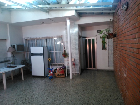 Casa de 3 dormitorios. Barrio Echesortu