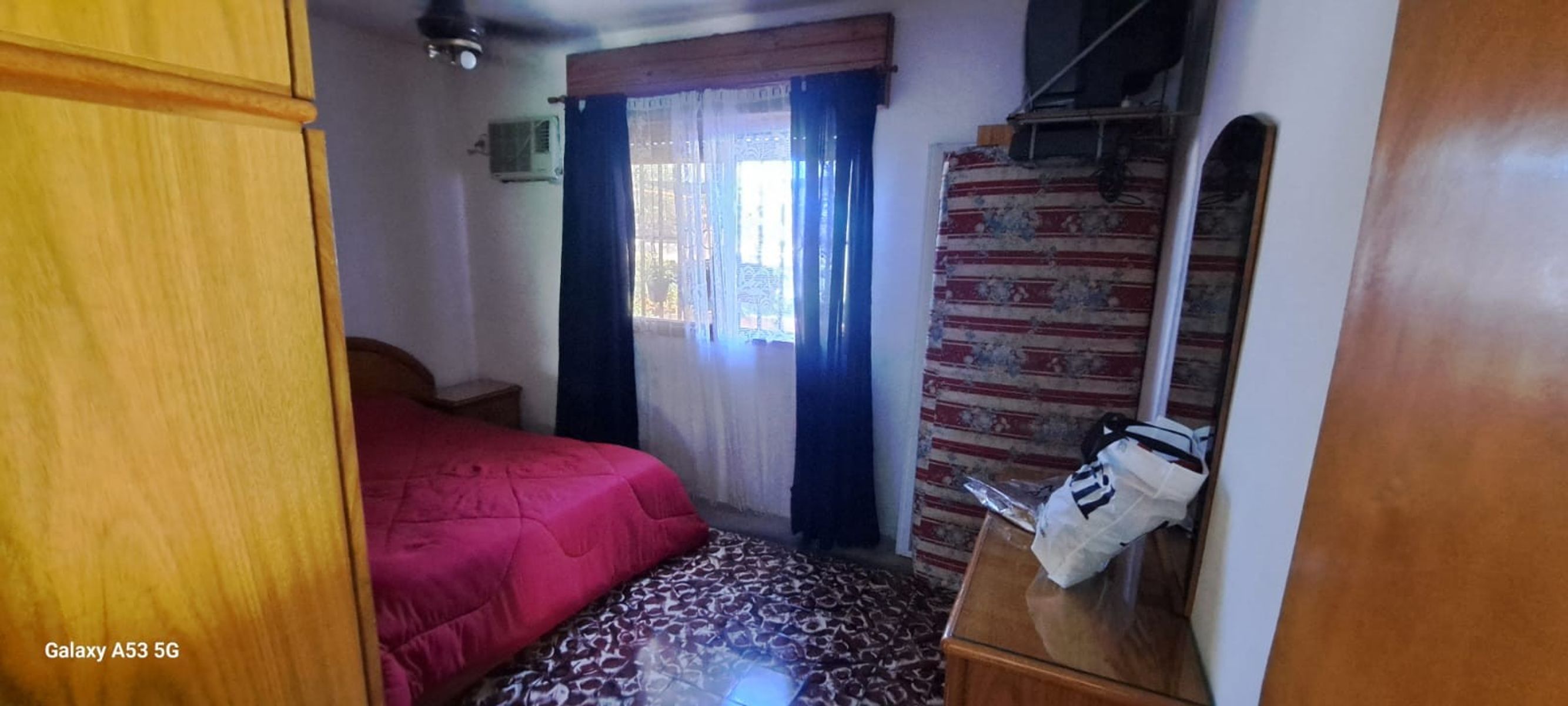 Casa muy cómoda en planta alta, 2 dormitorios. Escriturable — foto 2