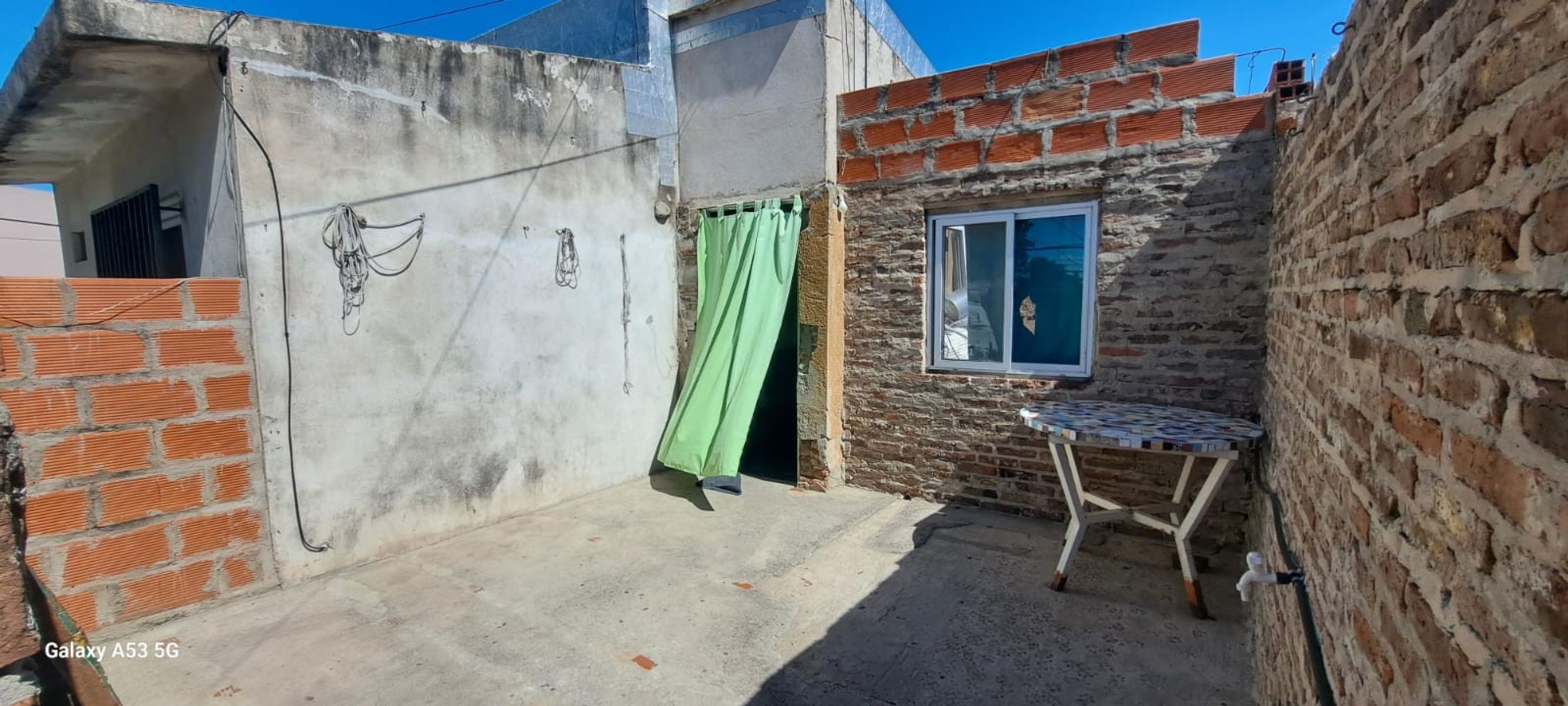 Casa muy cómoda en planta alta, 2 dormitorios. Escriturable — foto 4