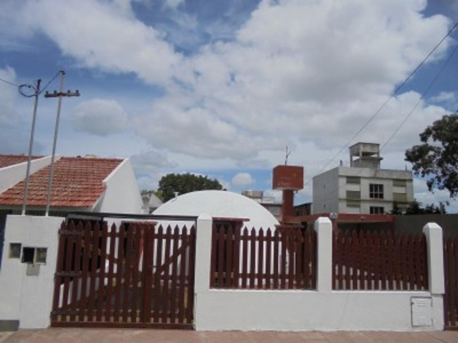 Venta de Block 3 Casas sobre calle 49 en San Clemente del Tuyu — foto 3