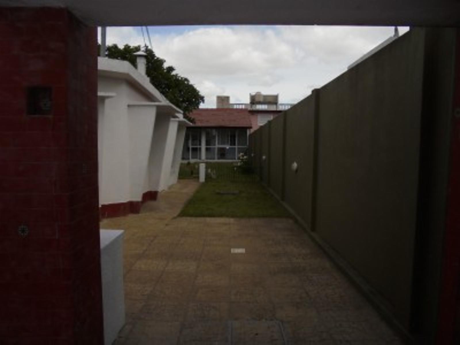Venta de Block 3 Casas sobre calle 49 en San Clemente del Tuyu — foto 13