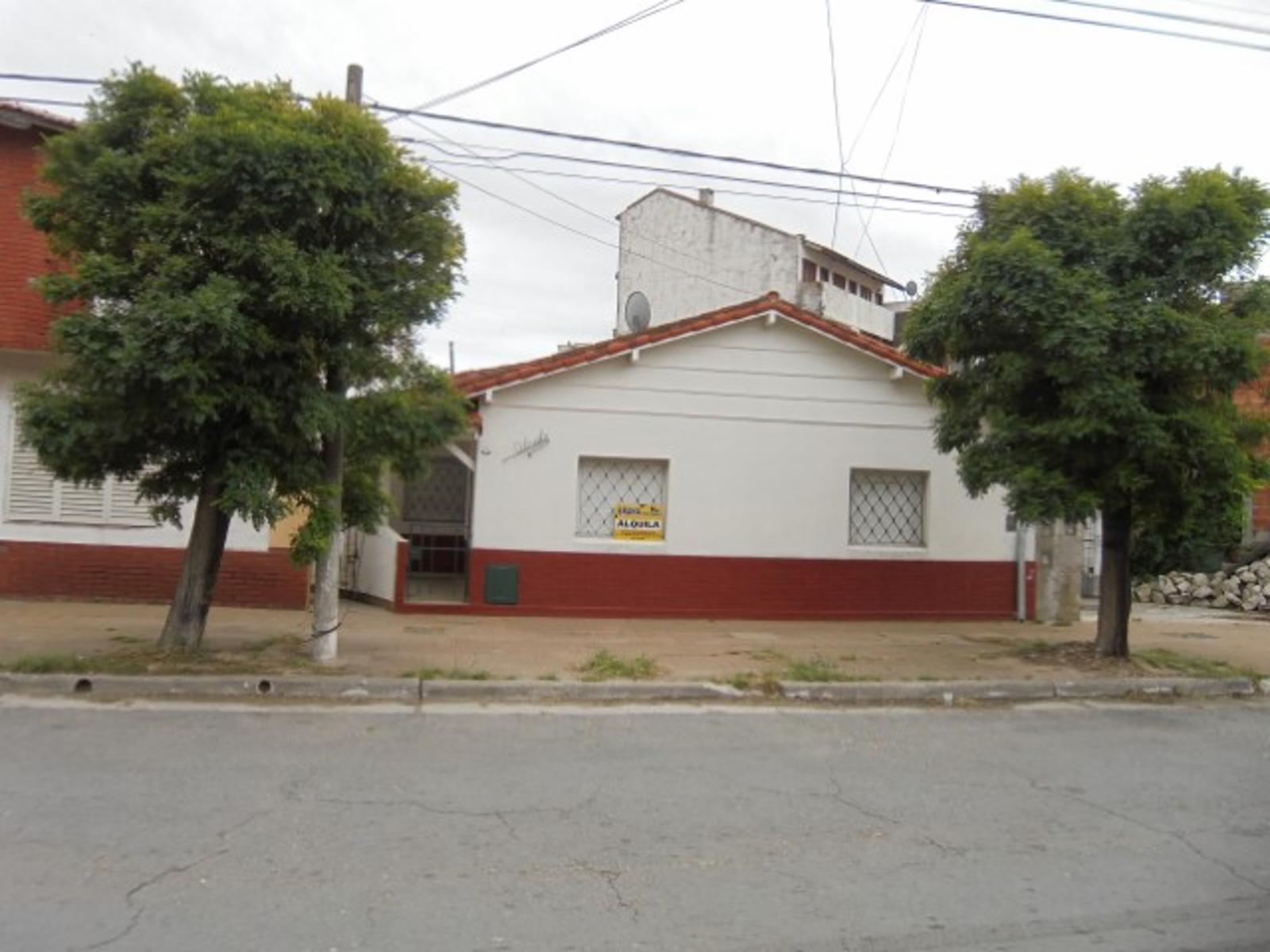 DEPTO TIPO CASA 3 AMB - CENTRO