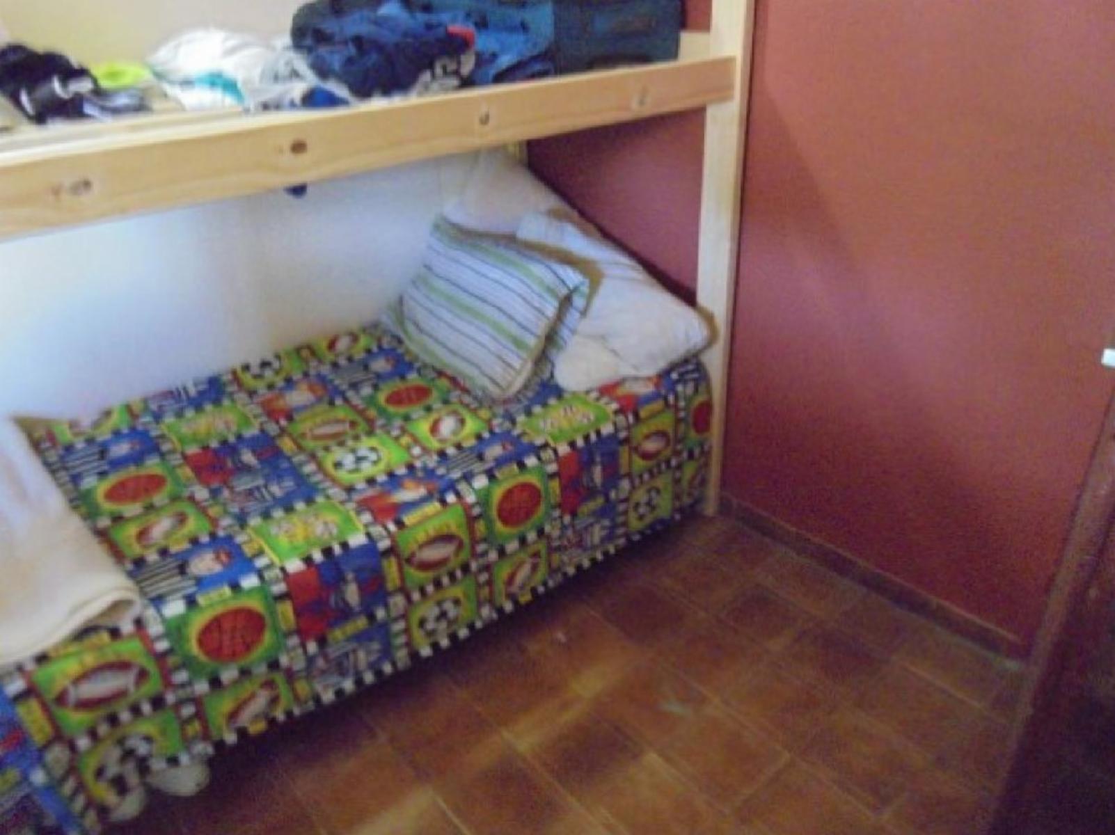 OPORTUNIDAD CHALET 3 AMBIENTES + 2 DEPTOS 2 AMB - ZONA NORTE-CON GAS NATURAL — foto 9