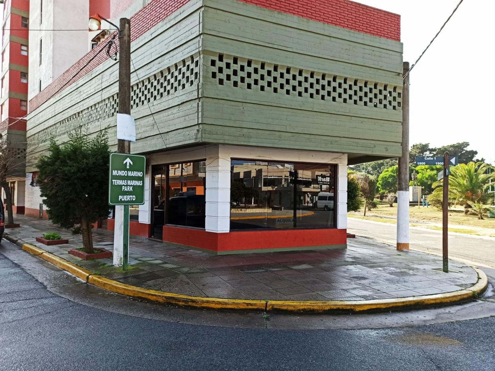 2 HERMOSOS LOCALES UNIFICADOS EN VENTA - 1