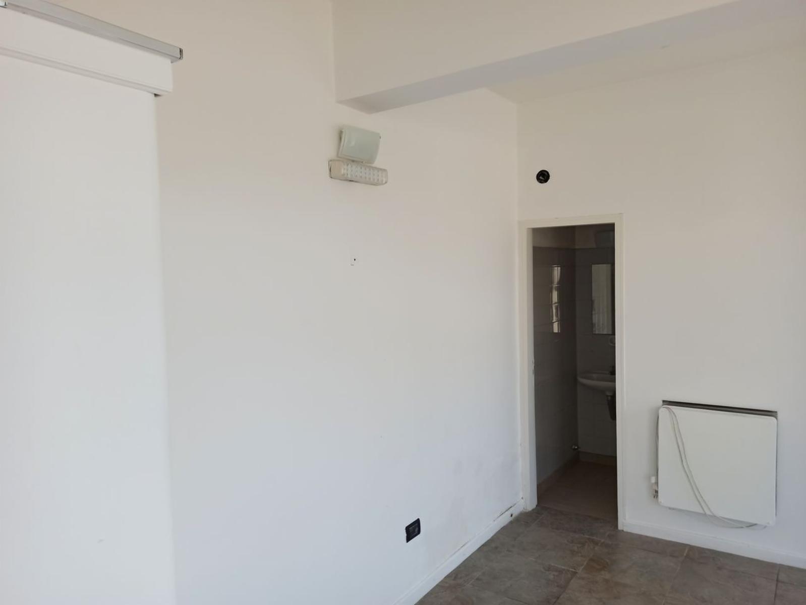 2 HERMOSOS LOCALES UNIFICADOS EN VENTA - 14