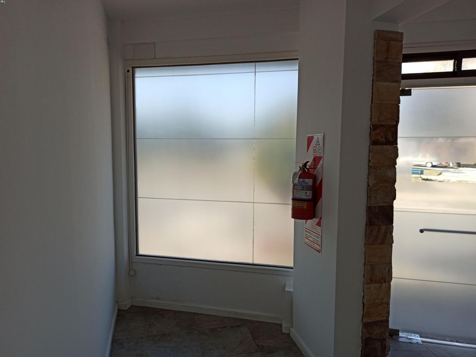 2 HERMOSOS LOCALES UNIFICADOS EN VENTA - 16