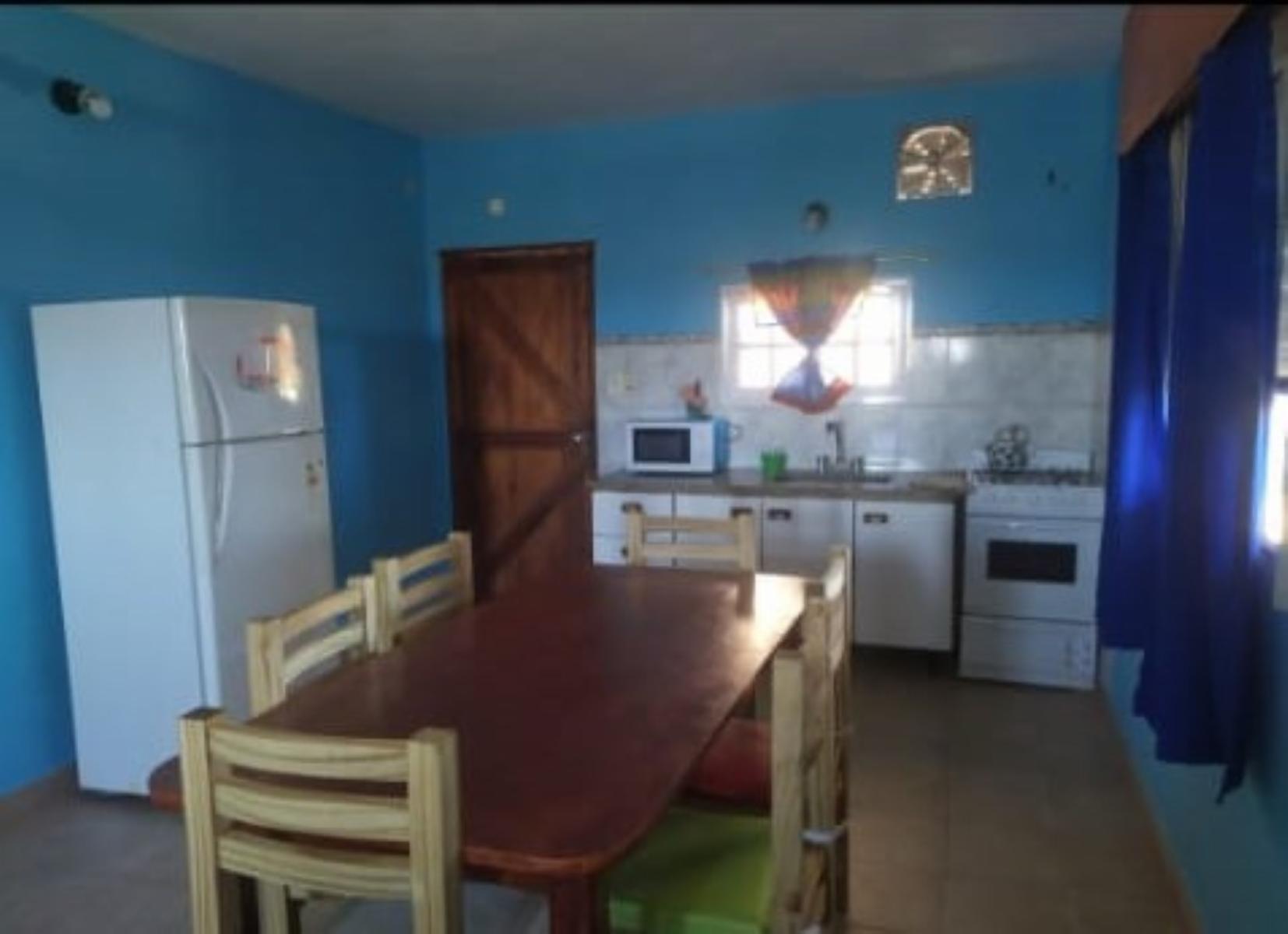 BLOCK CHALET + 3 DEPTOS - ZONA TALA SUR- A 2 CUADRAS DEL MAR — foto 2