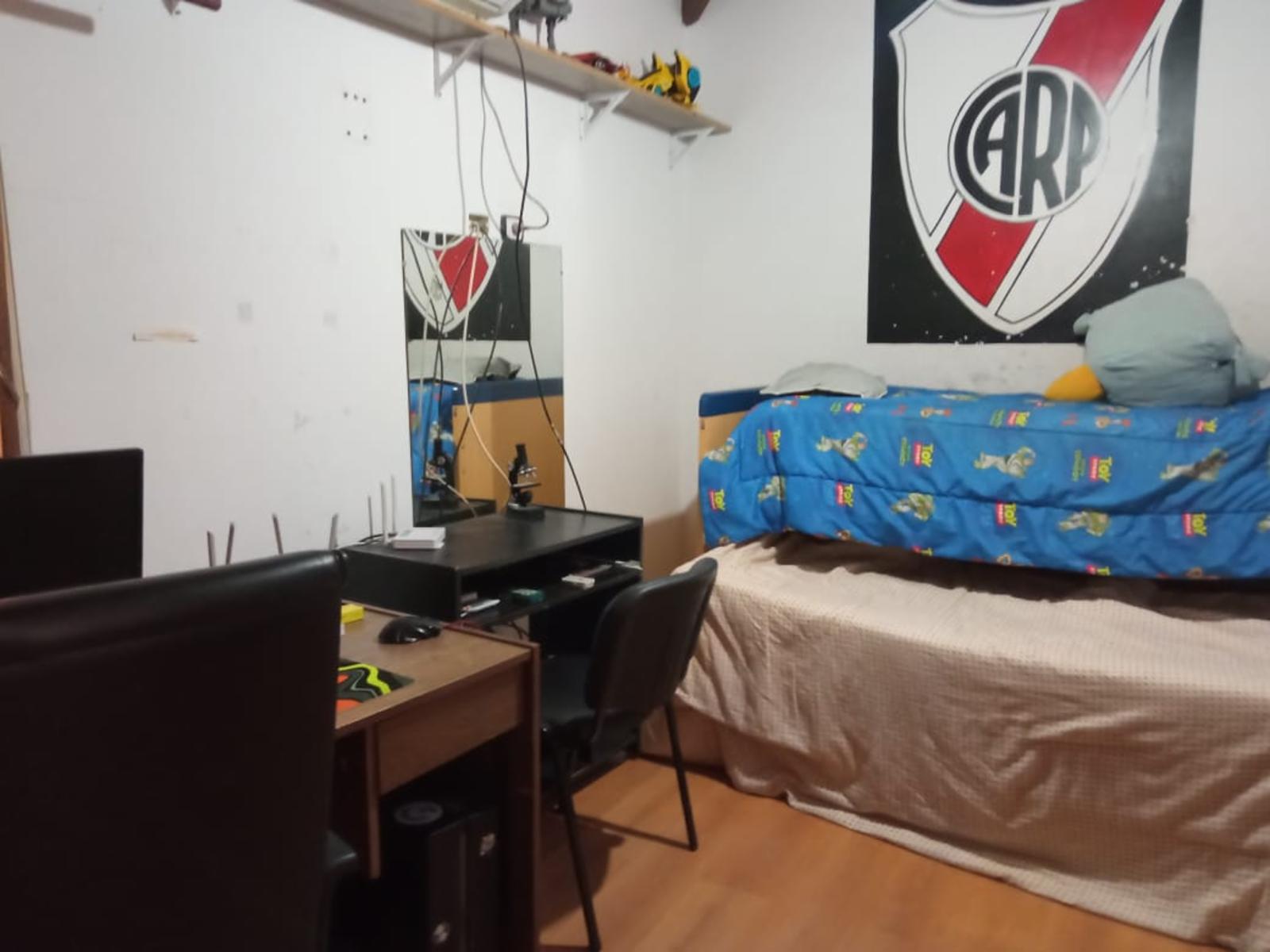 IMPORTANTE CHALET CON LOCAL — foto 13