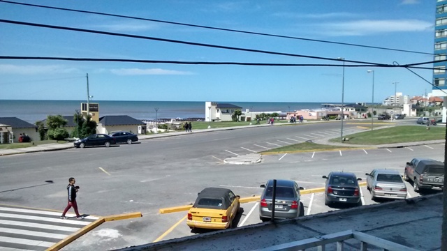 DEPARTAMENTO DE 3 AMBIENTES EN EXCELENTE ESTADO Y ZONA. - 1