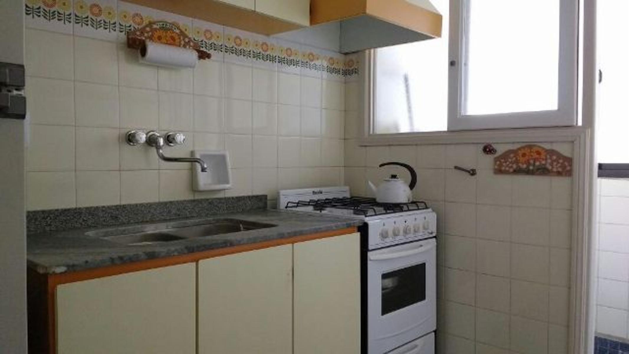 DEPARTAMENTO DE 2 AMBIENTES. EXCELENTE VISTA AL MAR Y UBICACION. — foto 8