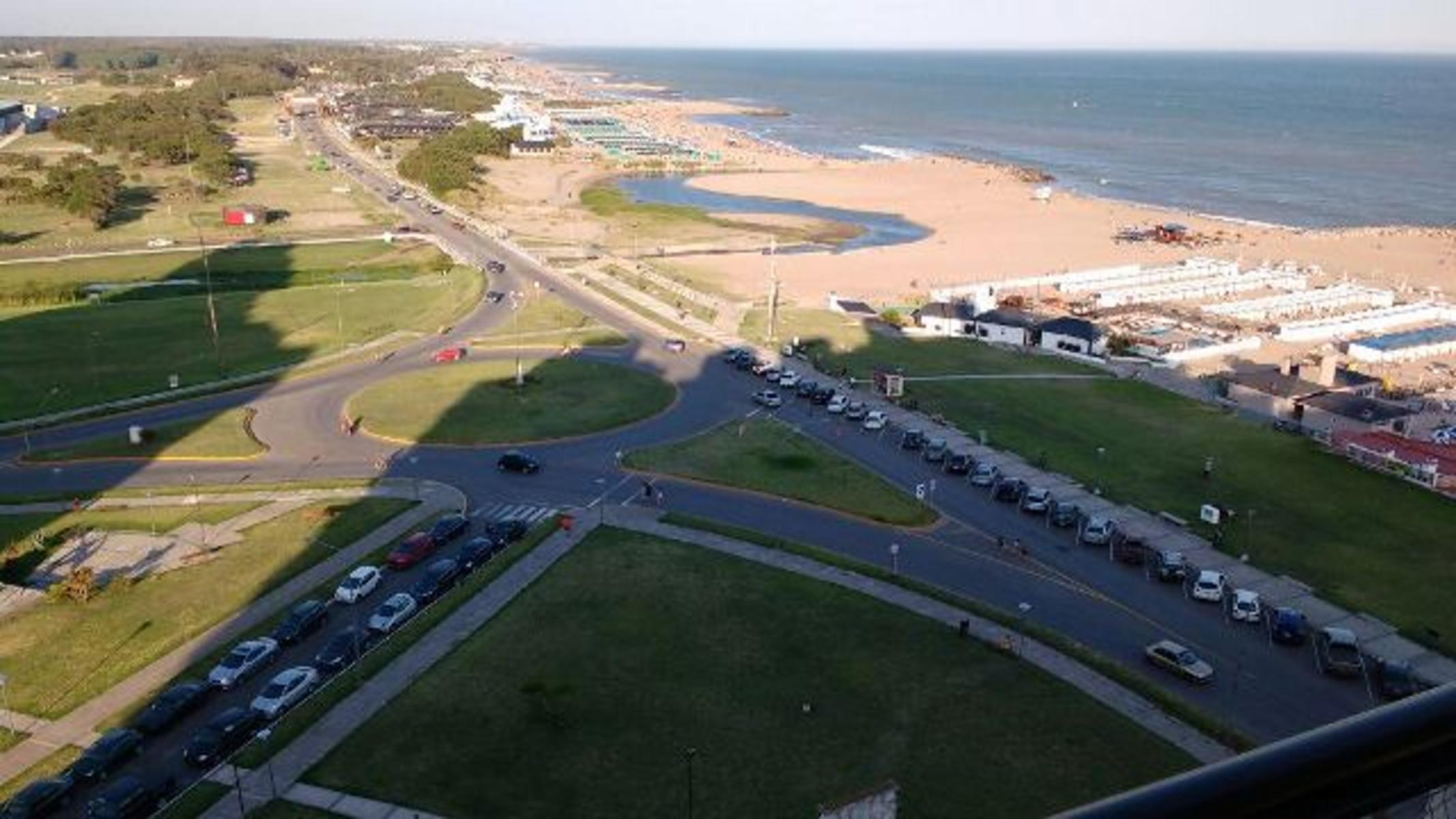 DEPARTAMENTO DE 2 AMBIENTES. EXCELENTE VISTA AL MAR Y UBICACION. — foto 11