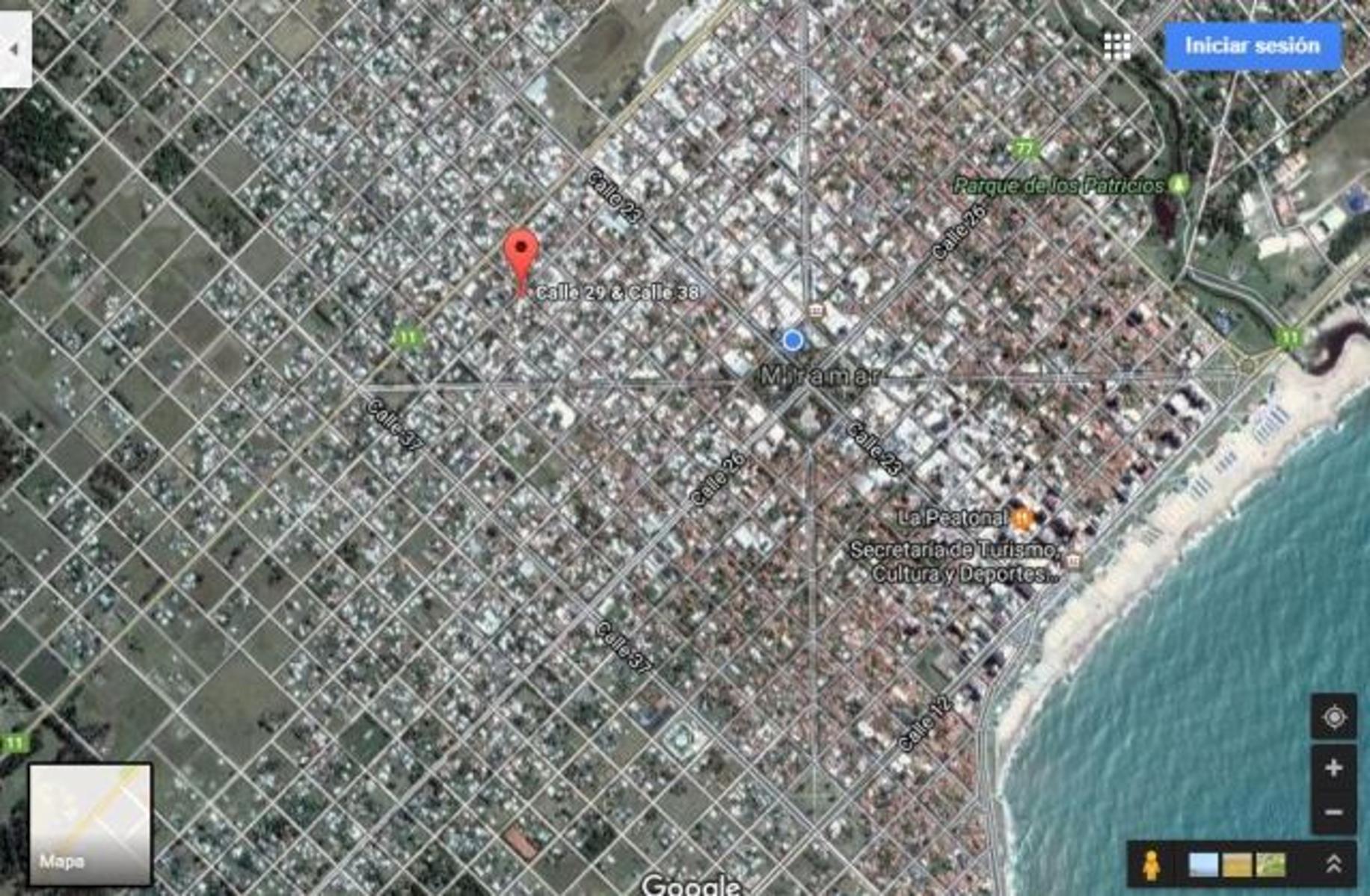 VENTA DE CASA MAS DEPARTAMENTO SOBRE AMPLIO LOTE Y MUY BIEN UBICADO - 1