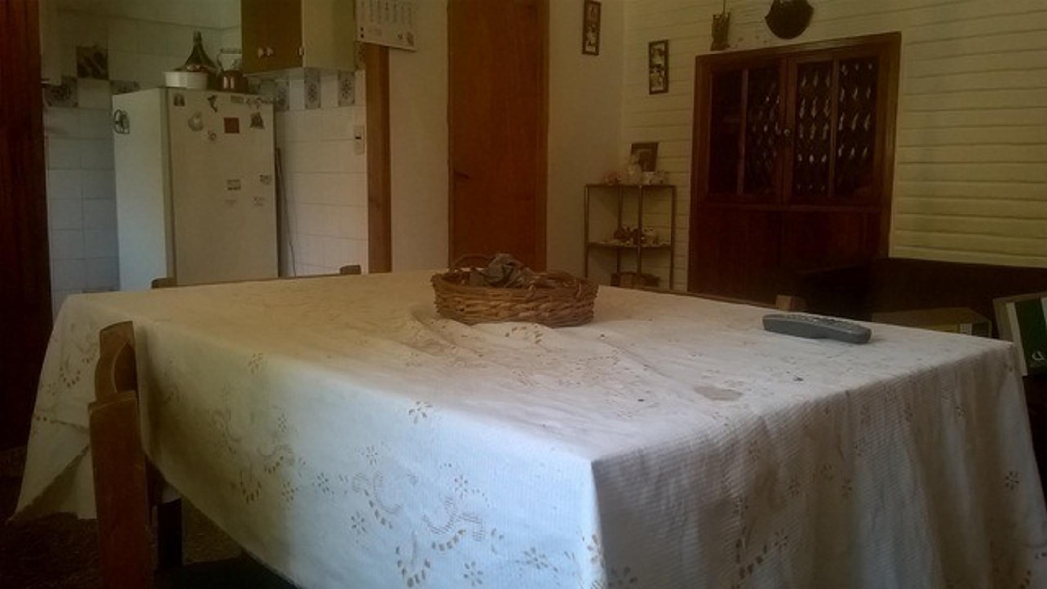 VENTA DE CASA MAS DEPARTAMENTO SOBRE AMPLIO LOTE Y MUY BIEN UBICADO - 5