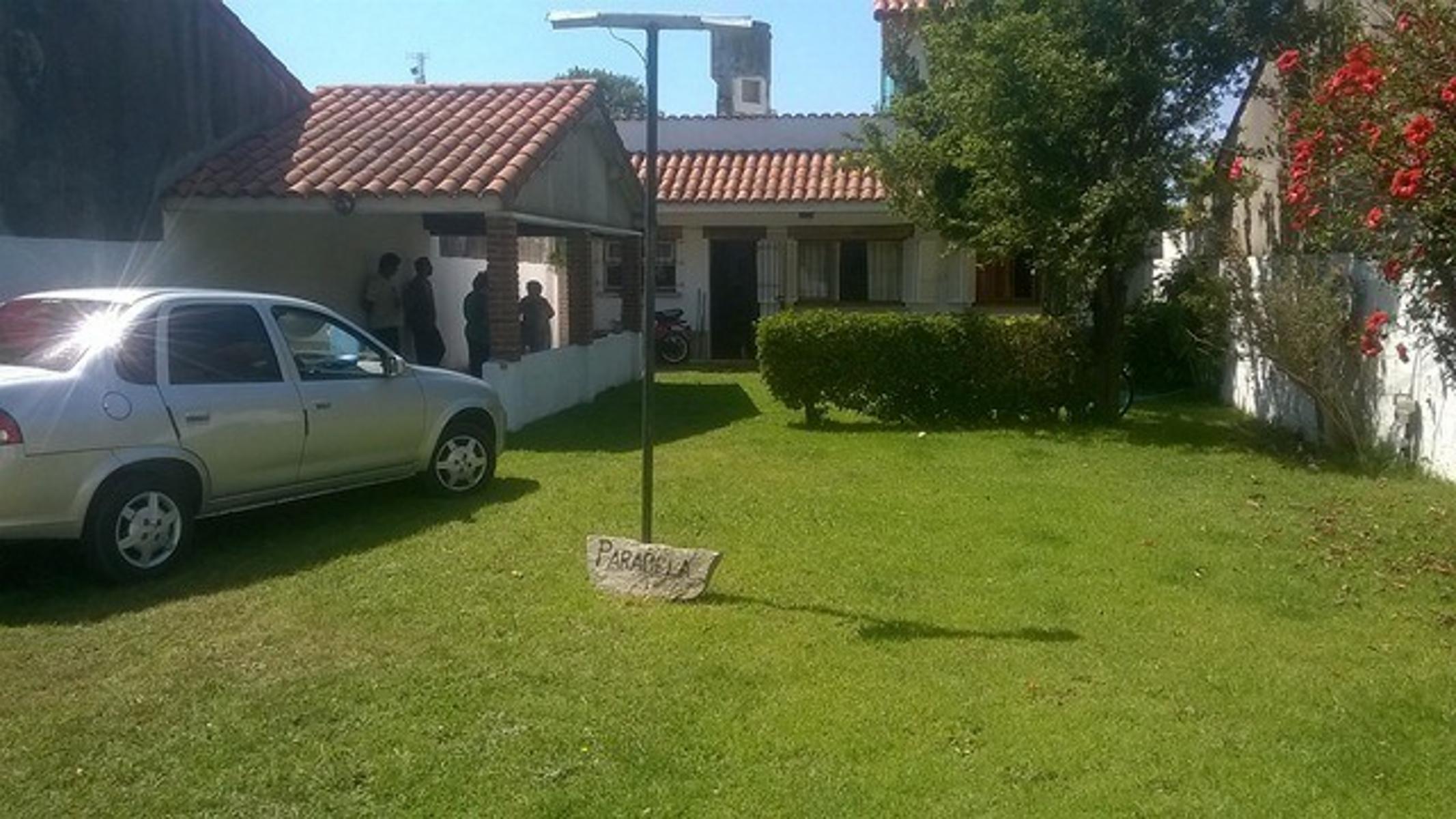 VENTA DE CASA MAS DEPARTAMENTO SOBRE AMPLIO LOTE Y MUY BIEN UBICADO - 14