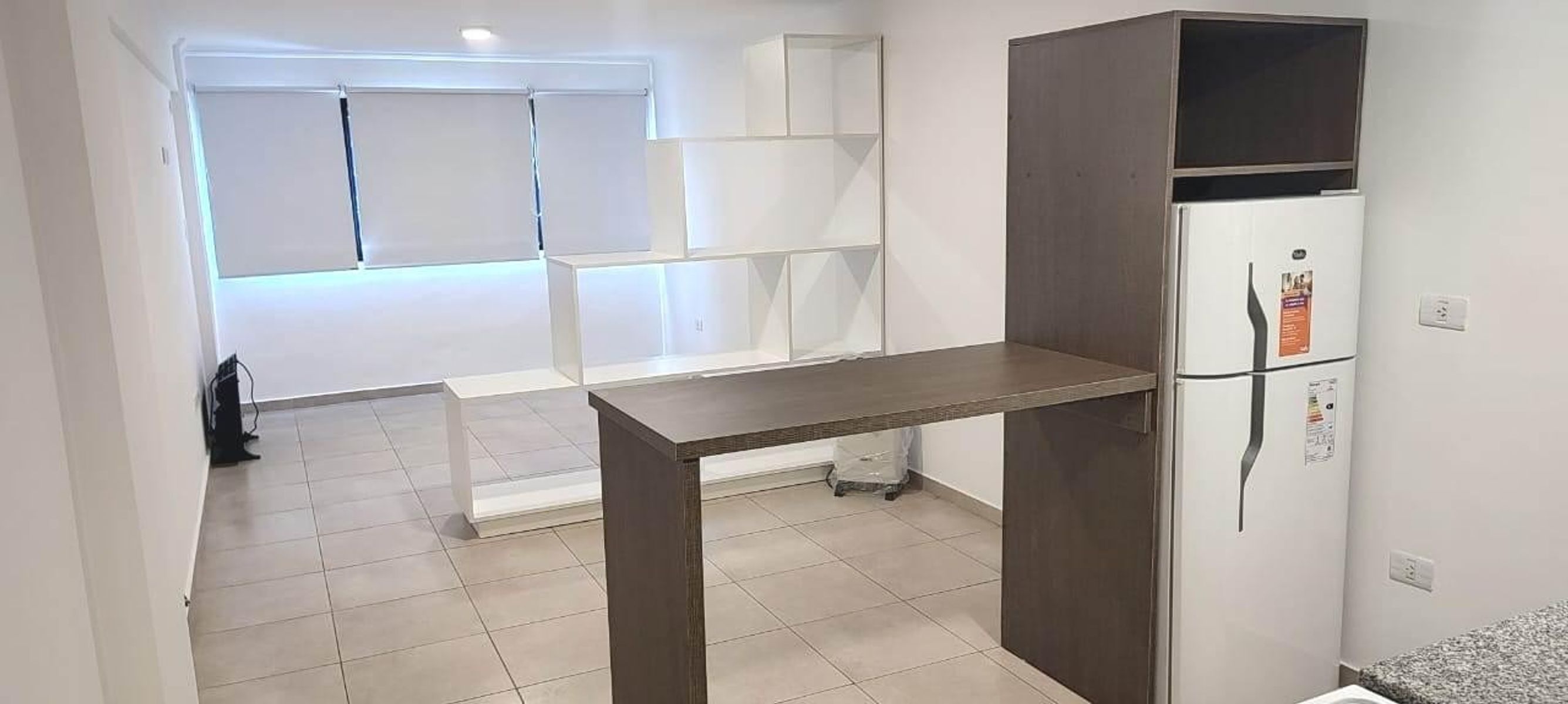1 AMBIENTE CONTRAFRENTE ABIERTO - ZONA SAN JUAN Y SAN MARTIN — foto 2