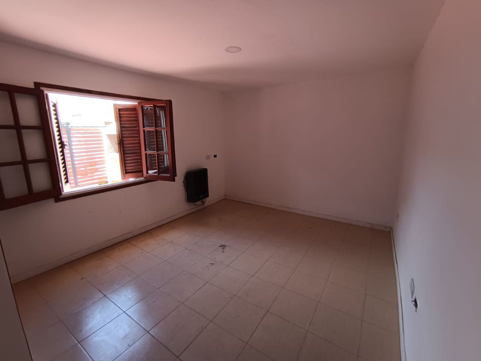 EN VENTA.- PH 3 ambientes - ZONA: Don Bosco 2900- 80m² * todos los servicios. — foto 6