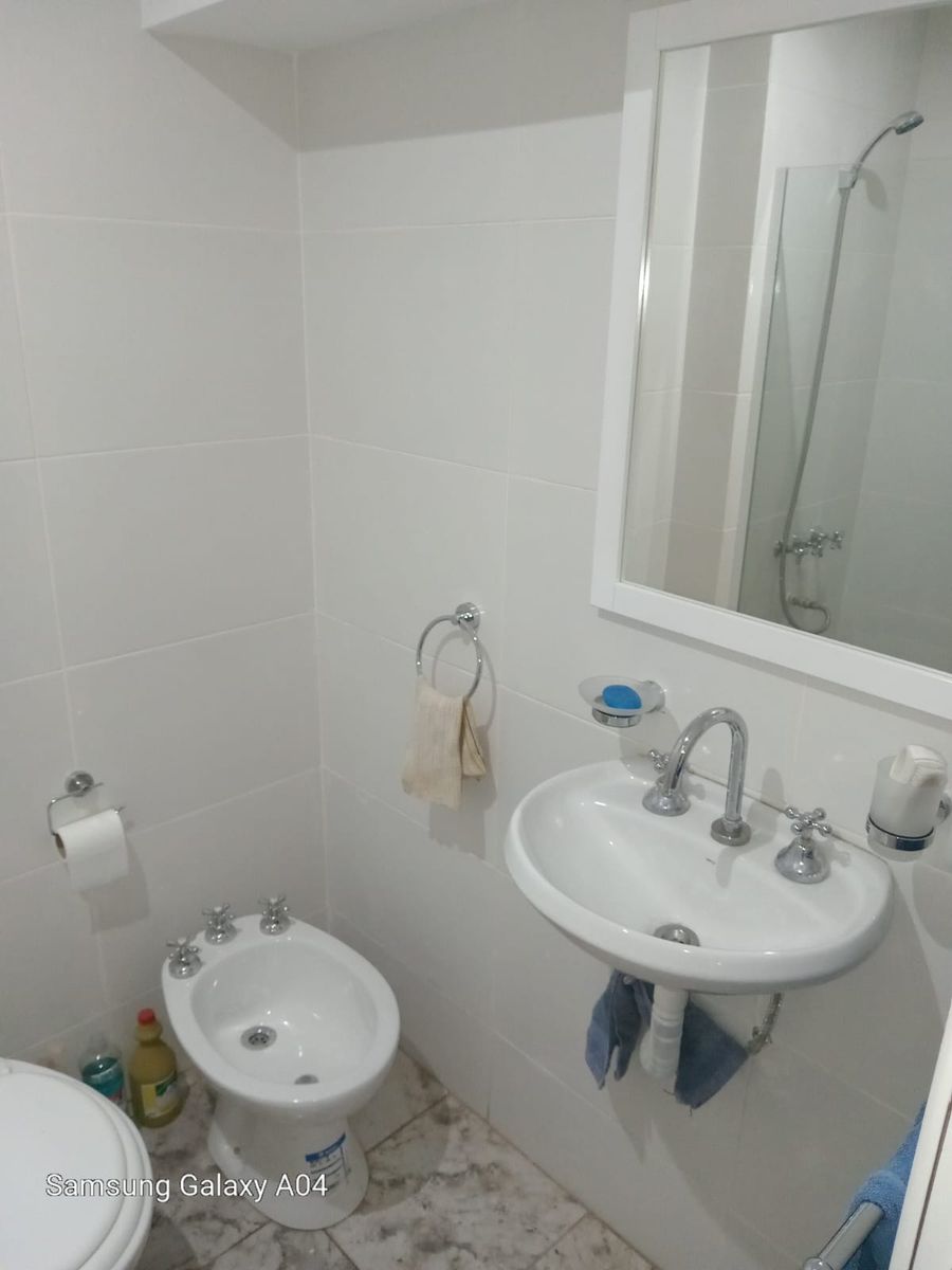 OPORTUNIDAD.- VENTA DEPTO UN AMBIENTE RECICLADO A LA CALLE -ZONA CENTRO - 2