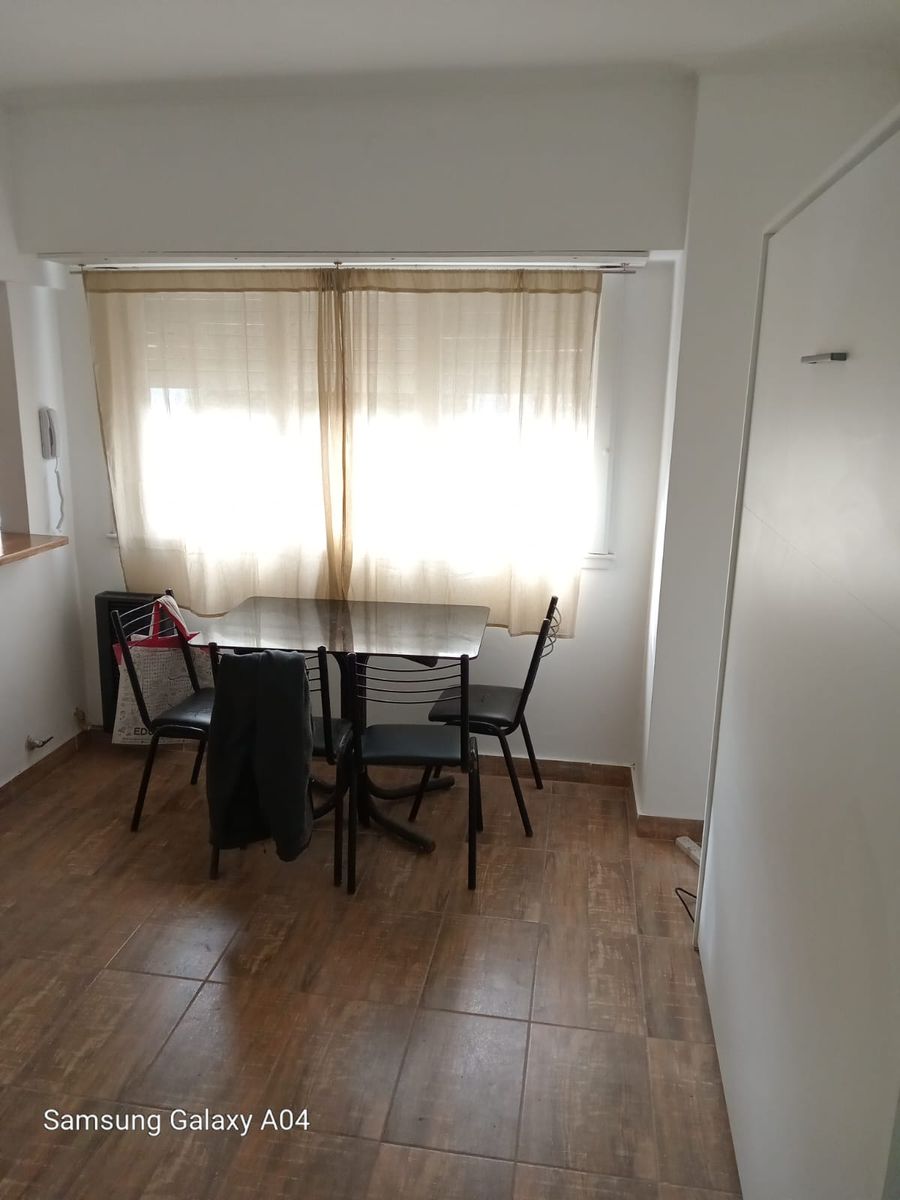 OPORTUNIDAD.- VENTA DEPTO UN AMBIENTE RECICLADO A LA CALLE -ZONA CENTRO - 6
