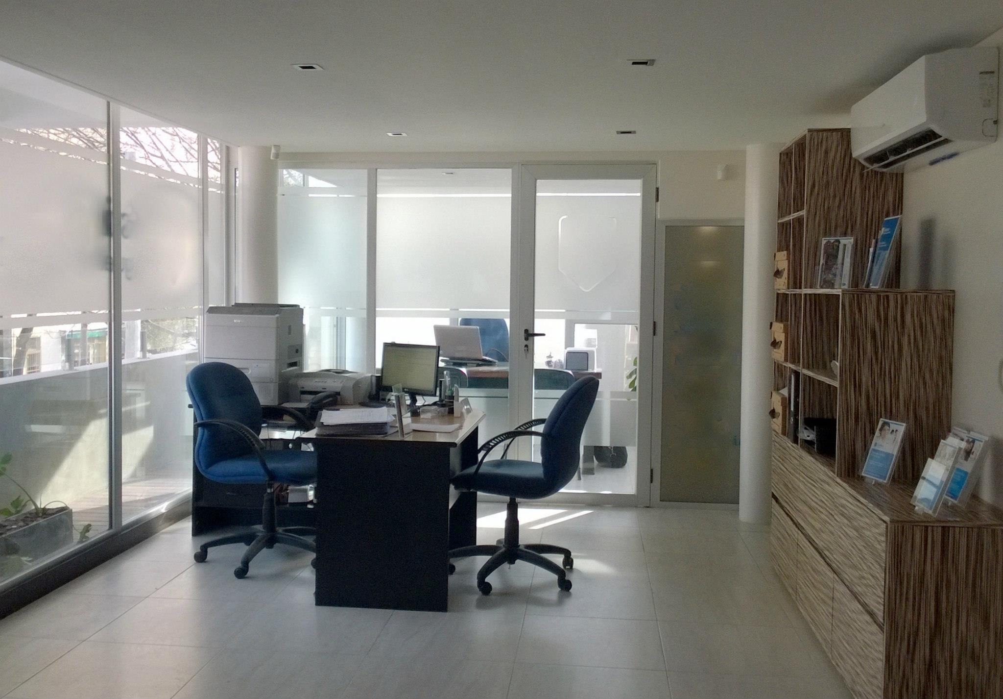 VENTA O ALQUILER COCHERAS, OFICINAS Y LOCALES A ESTRENAR. — foto 2