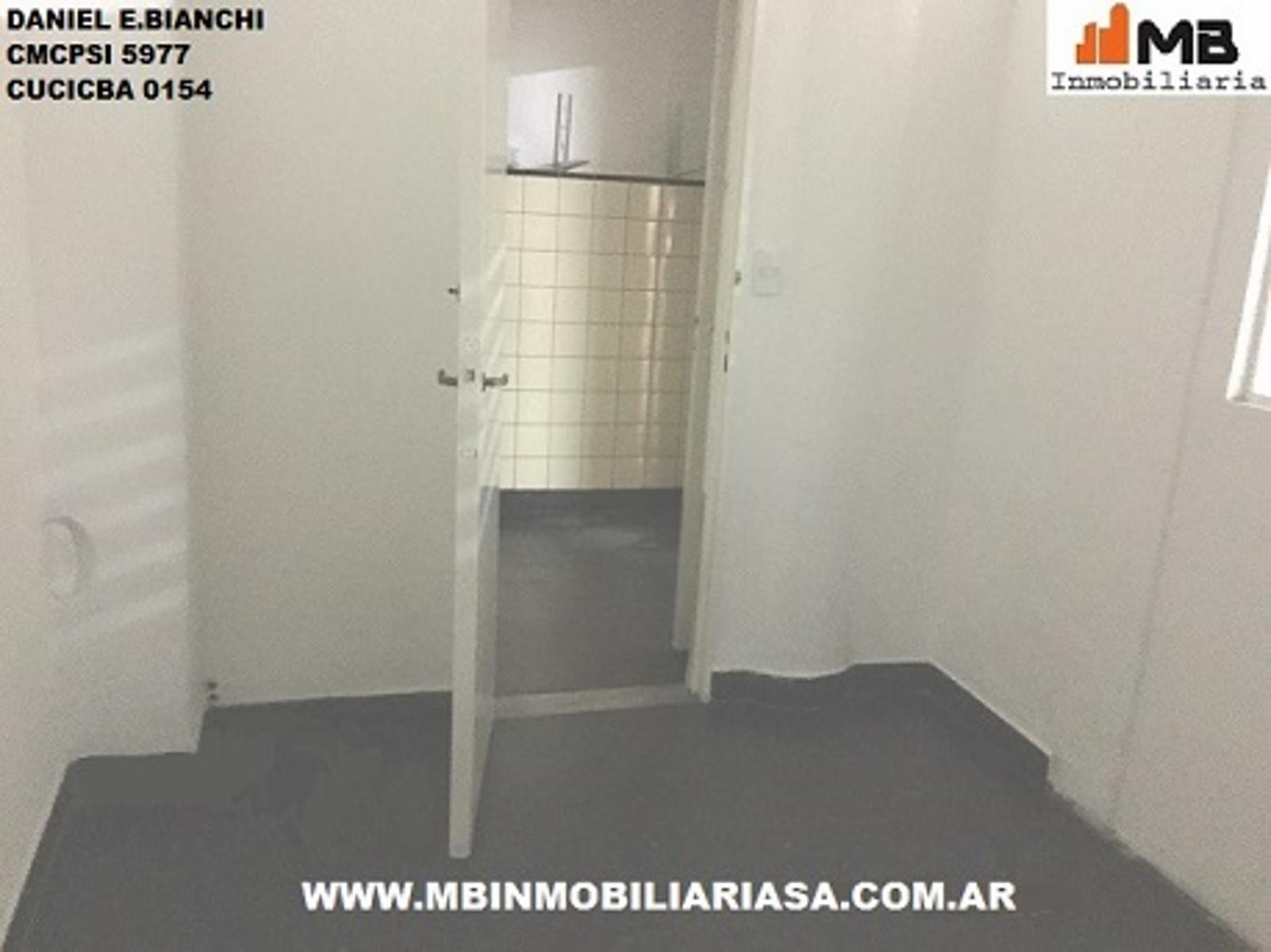 Boedo Venta Excepcional Local con Sotano — foto 9