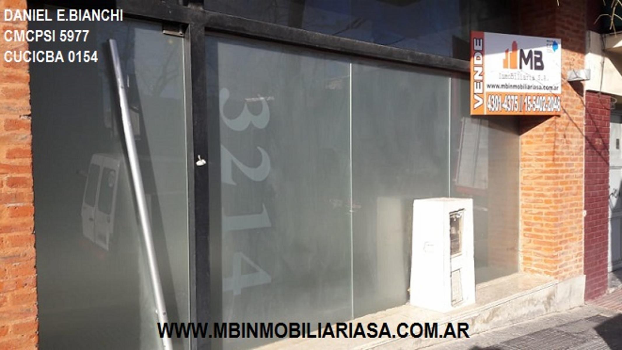 Parque Patricios venta local a la calle en Av. Garay al 3200 - 7