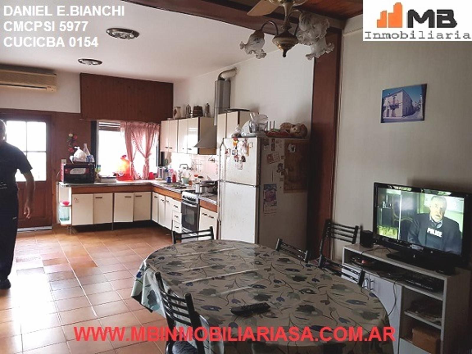 VENTA CASA EN MORENO 4 AMBIENTES CON COCHERA. DARDO ROCHA 2300 MORENO. — foto 3